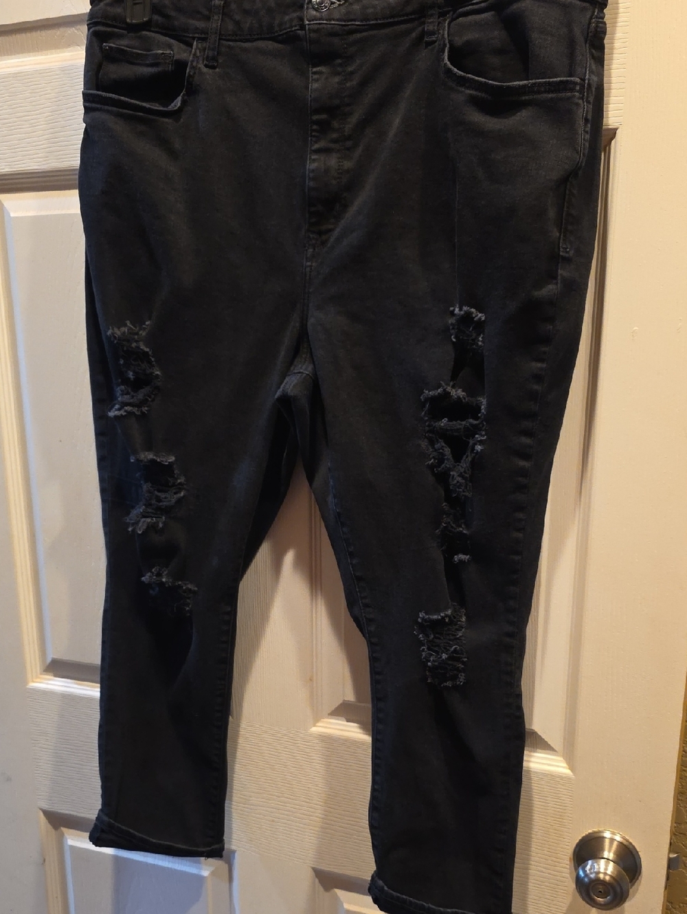 Arizona Jean Company Black Ripped High Rise Jegging